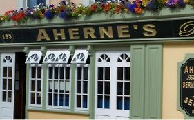Aherne'S Townhouse Hotel And Seafood Restaurant