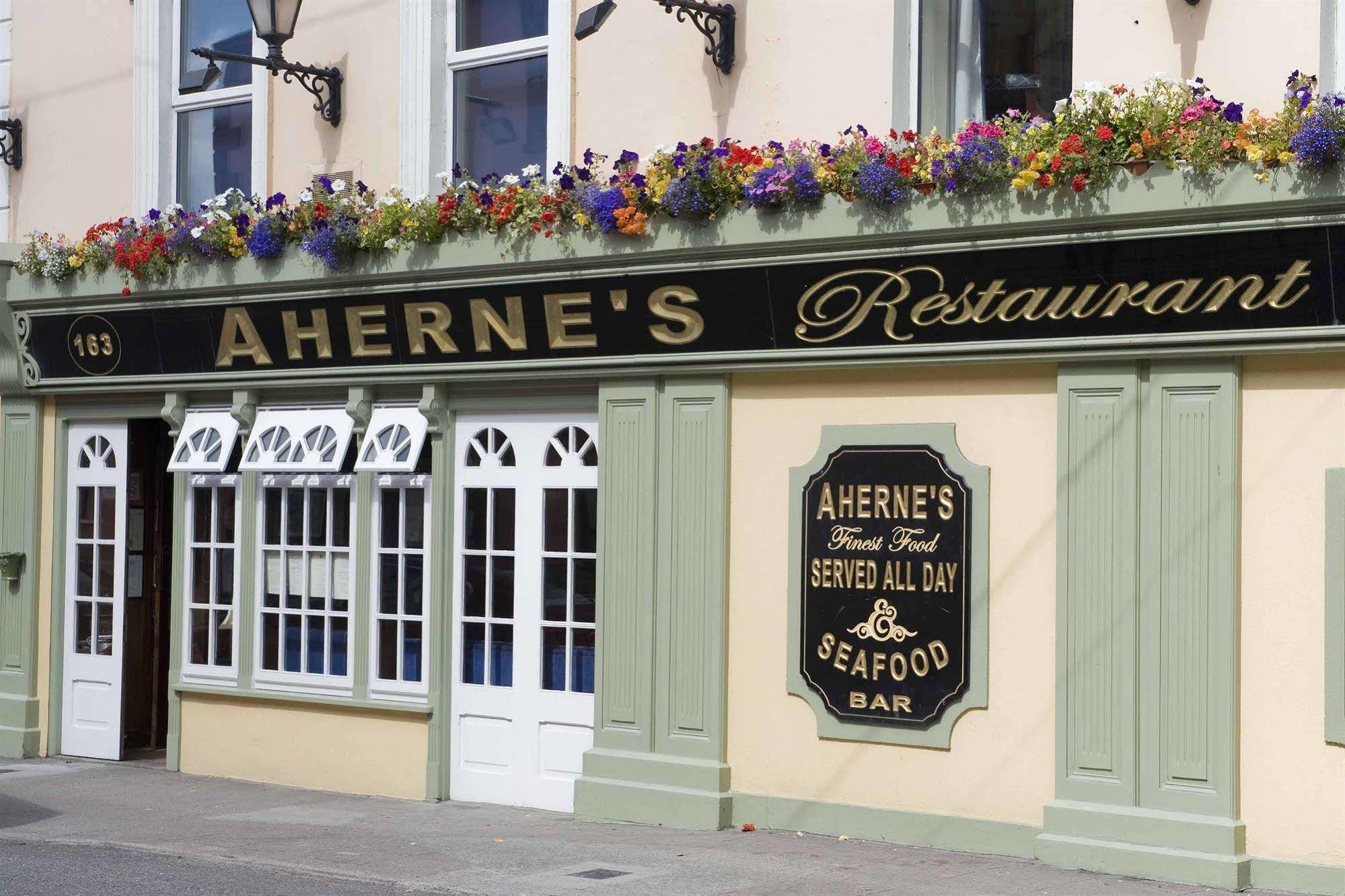 Aherne'S Townhouse Hotel And Seafood Restaurant Youghal Exterior photo