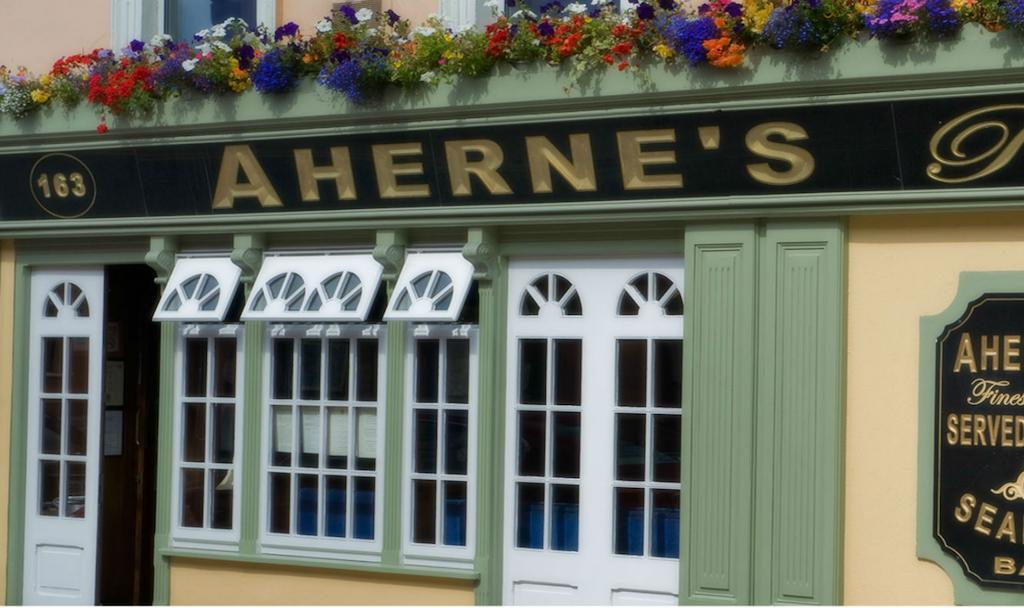Aherne'S Townhouse Hotel And Seafood Restaurant Youghal Exterior photo